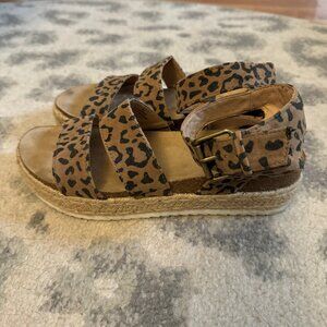 Universal Threads Espardrille Sandals